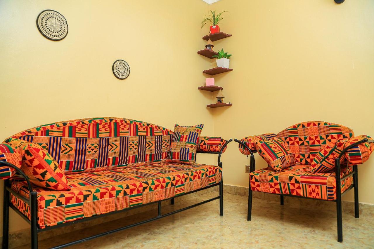 Palm Star Motel Fort Portal Exterior photo