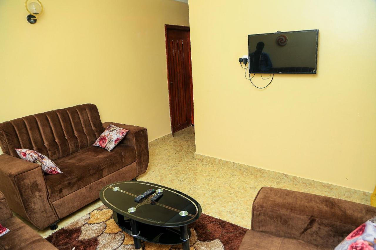 Palm Star Motel Fort Portal Exterior photo
