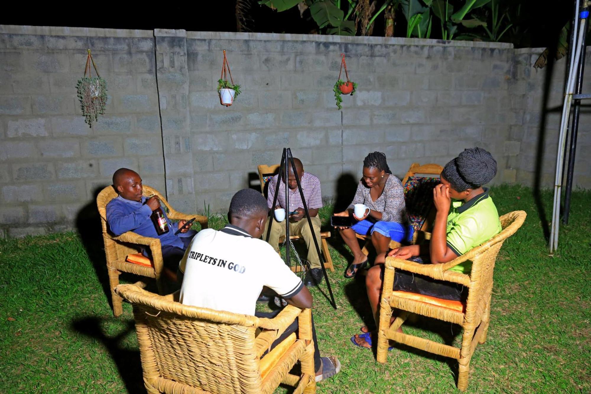 Palm Star Motel Fort Portal Exterior photo